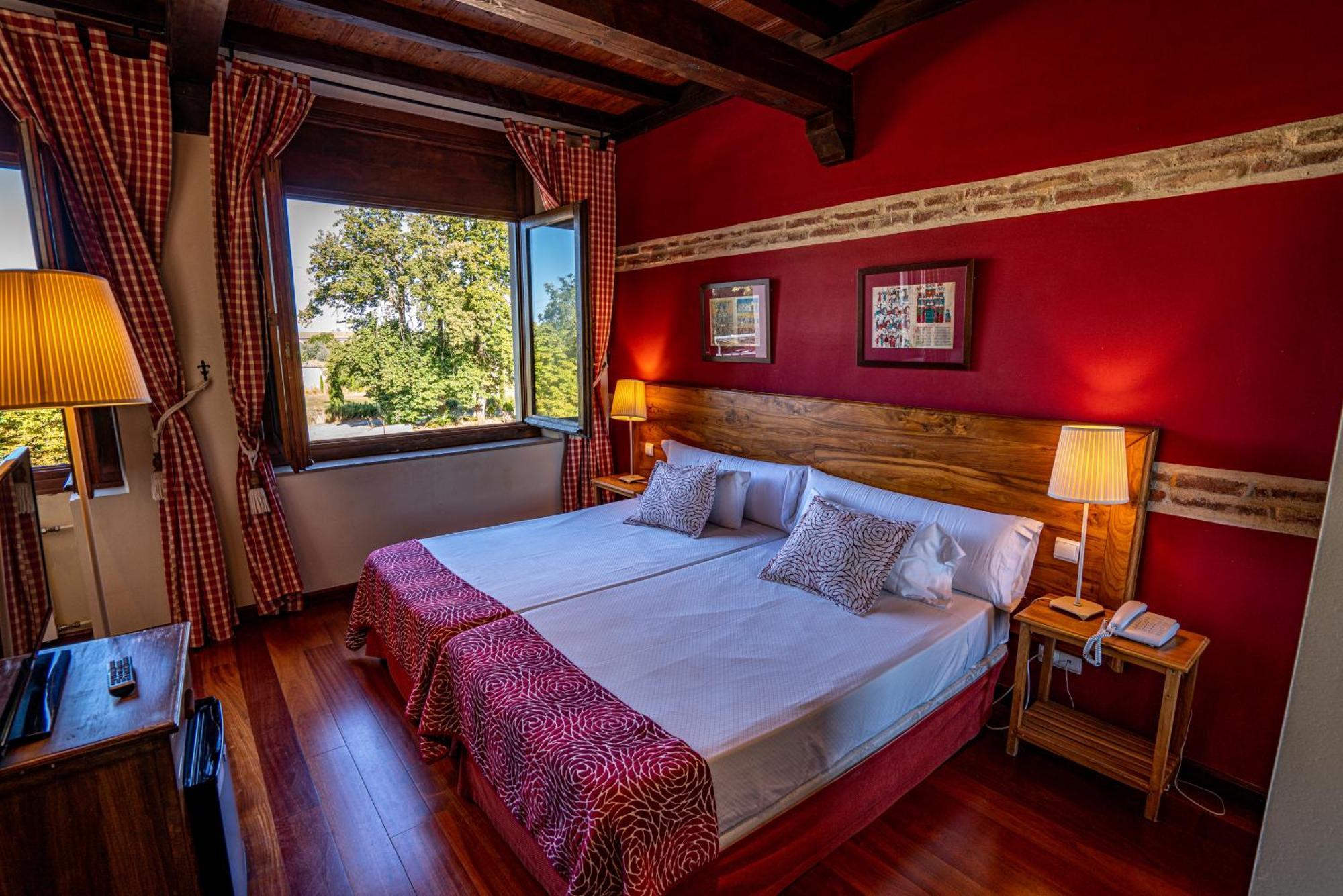 Hotel Real Monasterio De San Zoilo Carrión de los Condes Buitenkant foto