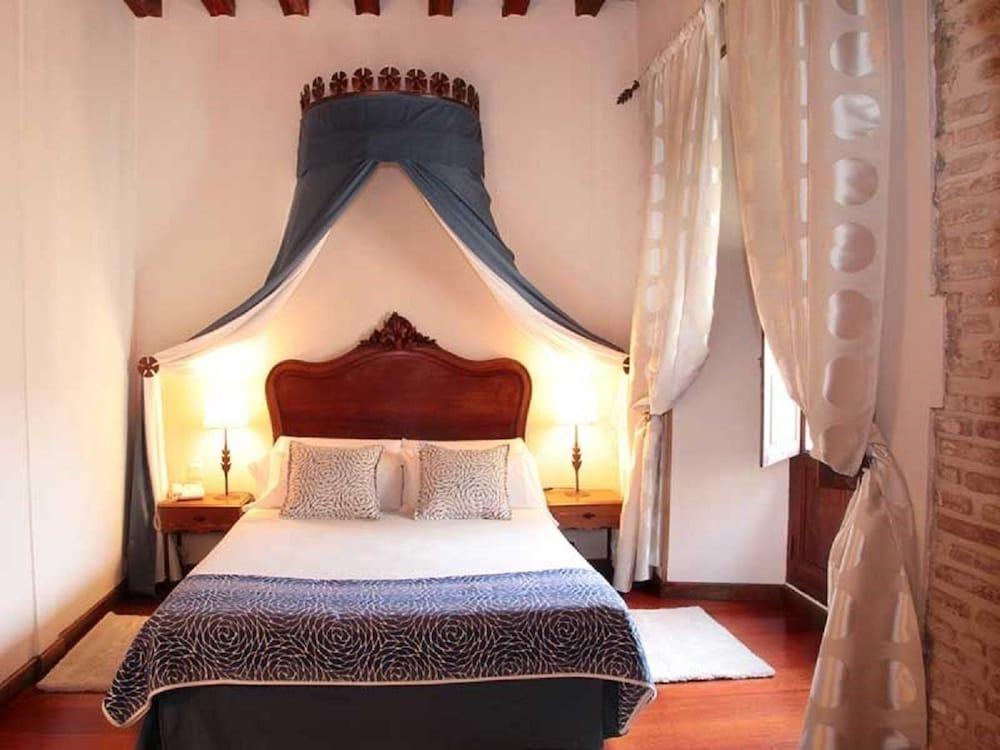 Hotel Real Monasterio De San Zoilo Carrión de los Condes Buitenkant foto